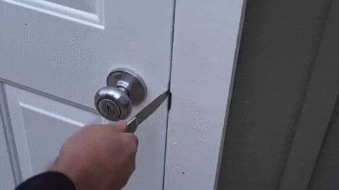 Can a Locksmith Get in Without a Key? 3 Can a Locksmith Get in Without a Key