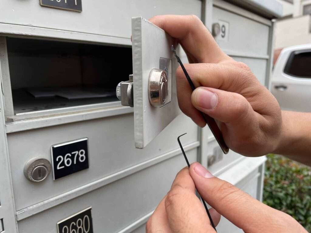 Can A Locksmith Make A Mailbox Key 2 Mailbox Key locksmith colorado - EZ Locksmith