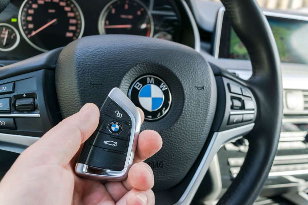 Can an Automobile Locksmith Design a BMW Key? 1 auto locksmith for BMW car key