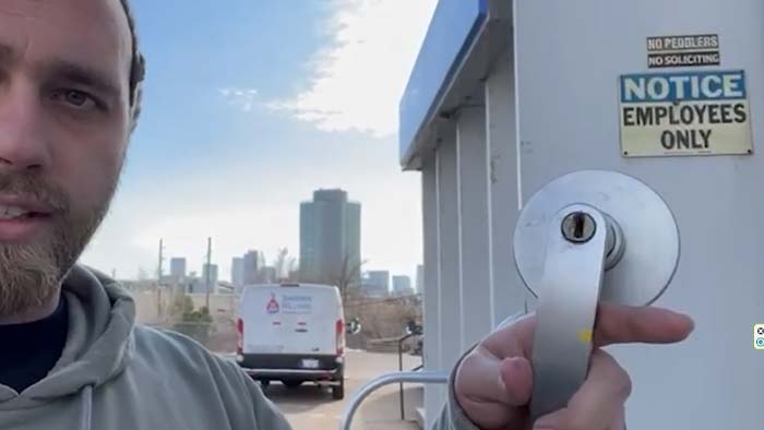 commercial lock change centennial co